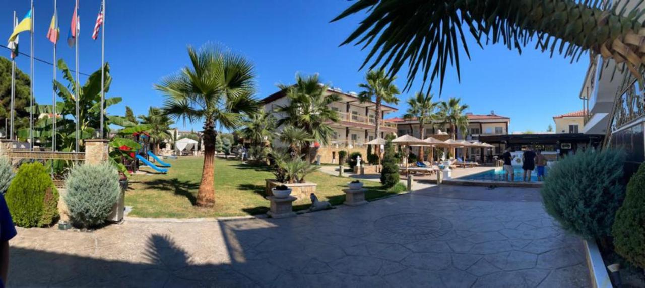 Halkidiki Greek Pride Ηotel And Apartments Skála Foúrkas Exterior foto